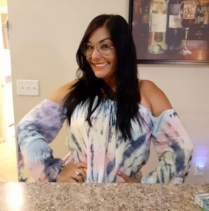 Meet your Posher, Gitana